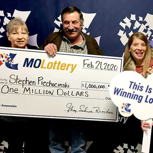 Missouri Lottery Powerball Winner Stephen Piechocinski