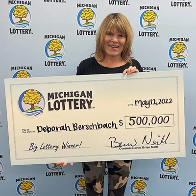 MI Lottery Powerball Double Play Winner Deborah Berschbach