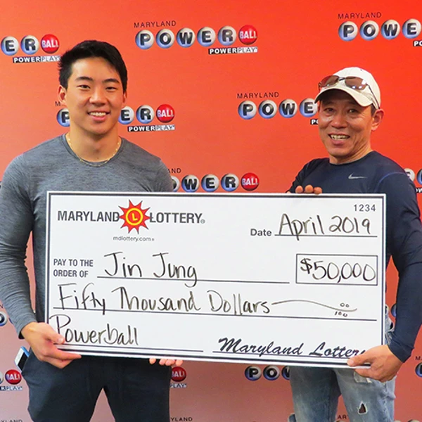 Maryland Lottery Powerball Winner Jin Jung and his son Brian