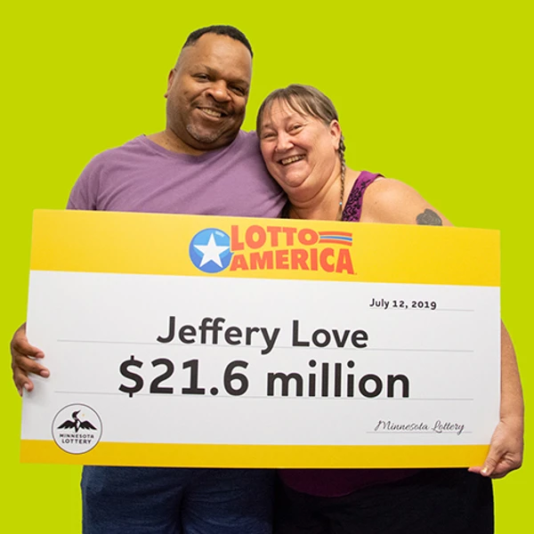 Lotto America jackpot winner Jeffrey Love with his wife Vickie Love